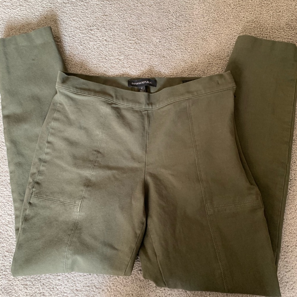 Banana Republic green pants